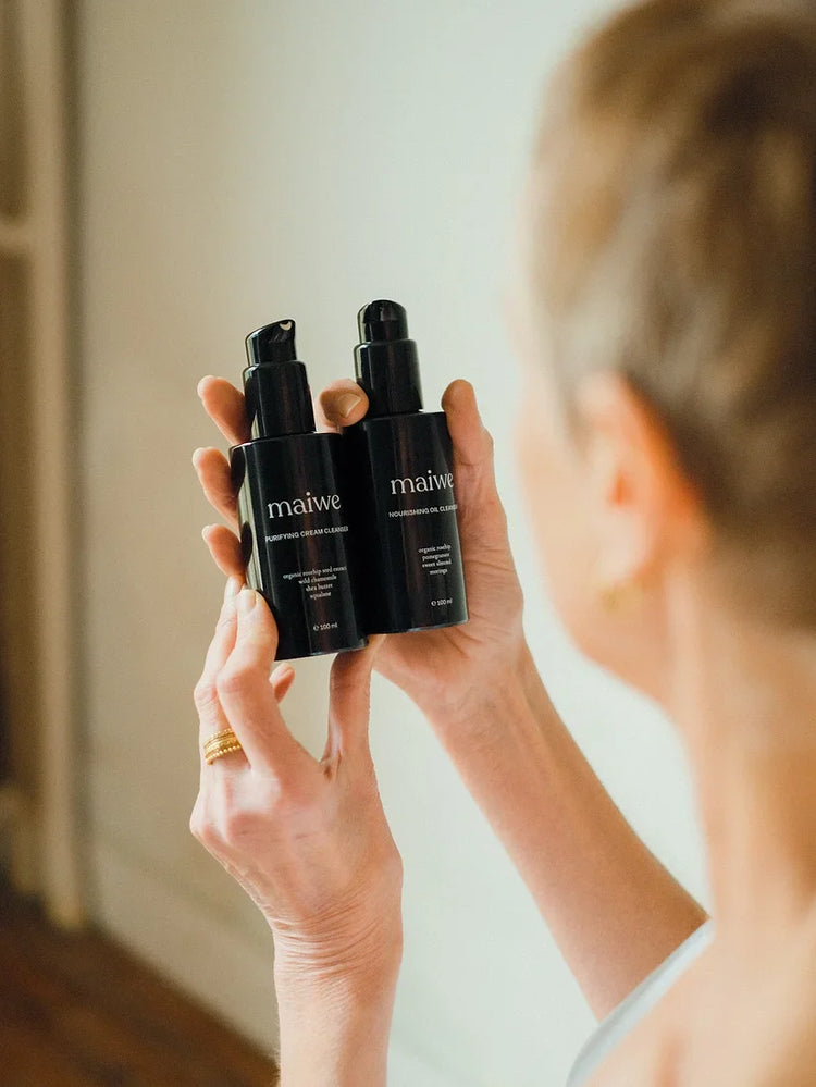 MAIWE Nourishing Cleansing Oil