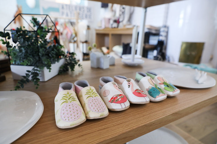 Lait et Miel - Pineapples - slip-on shoes