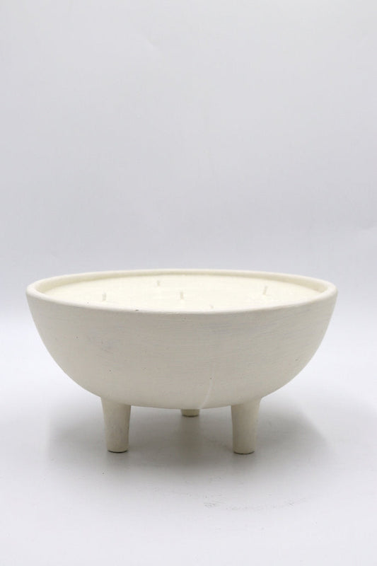 Dione collection soya wax scented luxury candle, hand poured in Dubai