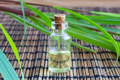 Lemongrass essential oil, Therapeutic grade