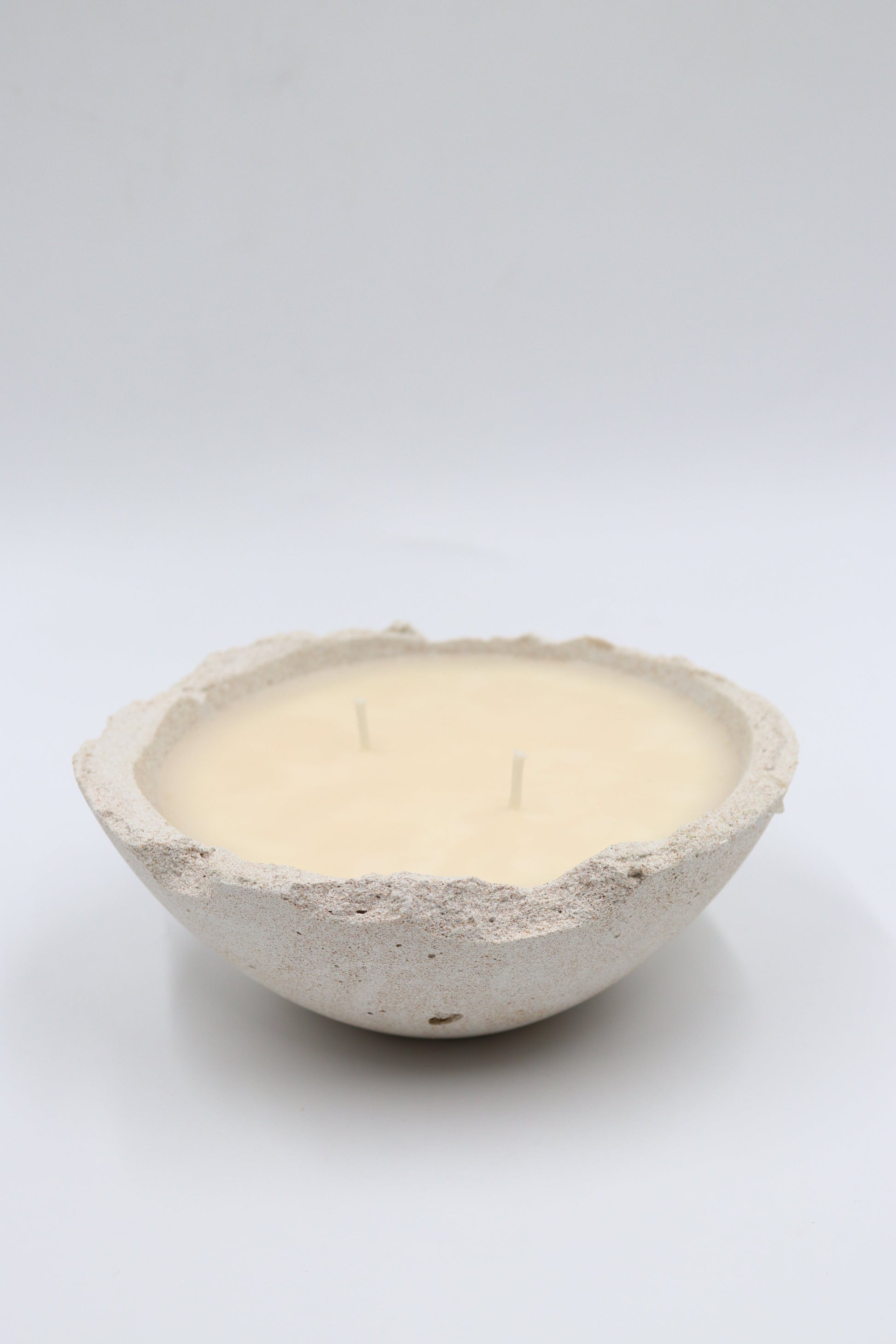 Non toxic and sustainable soy wax scented candles, poured in Dubai