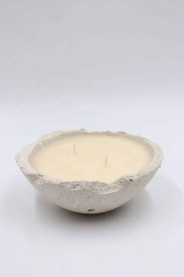 Non toxic and sustainable soy wax scented candles, poured in Dubai