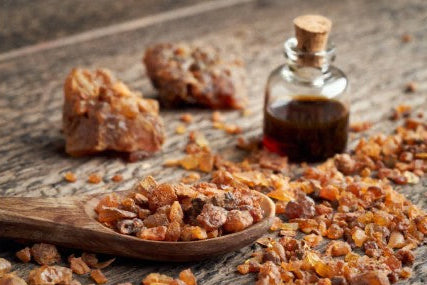 Myrrh essential oil, Therapeutic grade